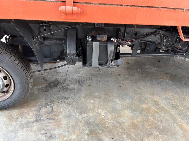 Nissan VANETTE 1.5 C22 (M) Lorry wooden murah jual - 4