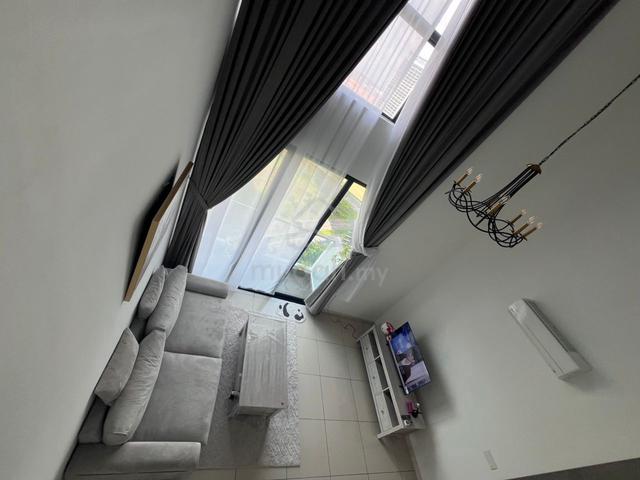 The M @ Medini Macrolink 1