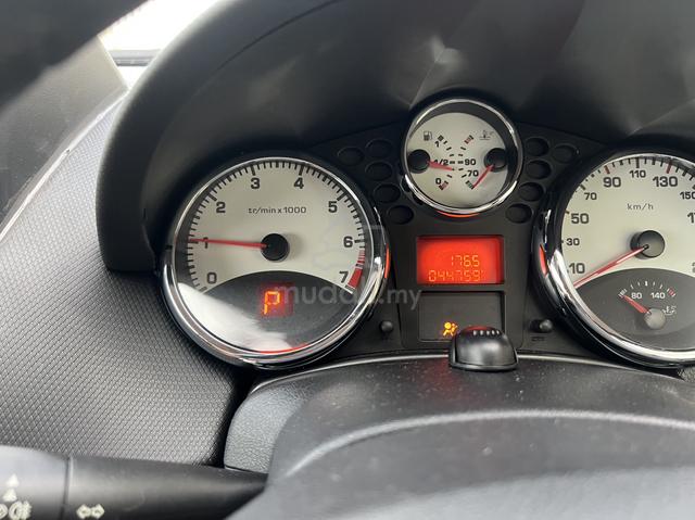 Peugeot 207CC-Convertible 1.6 CC (A) - 4