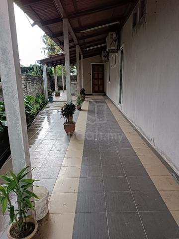 Sitiawan Room For Rent  1