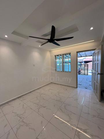 New Renovation,Low Cost,Full loan unit,2storey 3