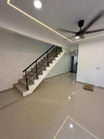 Jalan Seroja 2Sty Fully Renovated Johor Jaya 1