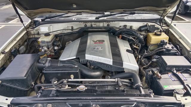 2002 Toyota Landcruiser CYGNUS 4.7V8 5 Speed Auto - 5