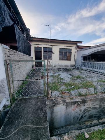 NONBUMI FREEHOLD Taman Desa Puteri Bahau 1