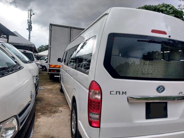 CAM PLACER-X 2.5 (Diesel) TURBO 18 SEAT WINDOW VAN - 4