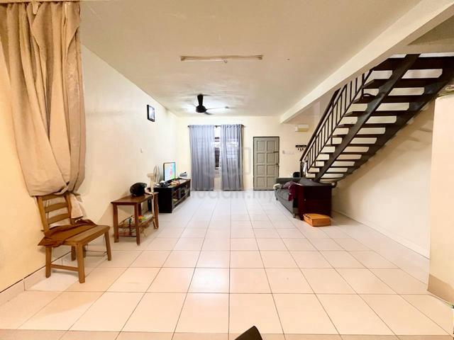 [RENOVATED] Taman Pasir Putih, Pasir Gudang 5
