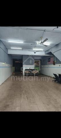 Pendamar Indah Kedai Ground Floor Disewa Nego Good Condition.! 1
