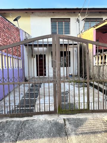 Rumah Untuk Dijual (Direct Owner) - Taman Bukit Tiram 1