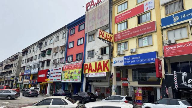 1.5 Storey ENDLOT SHOPLOT MAIN ROAD Medan Batu Caves Sri Selayang 1