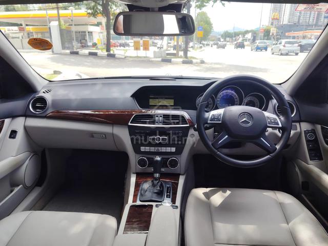 Mercedes Benz C200 CGI tip top condition 1 owner - 5