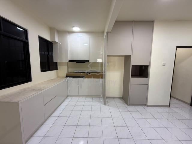 Vista Condominium 1