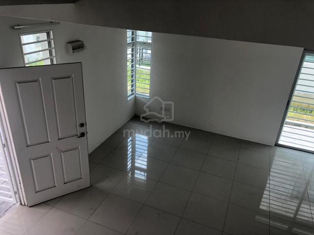 Double Storey Semi-D House SP 10 Bandar Saujana Putra 2