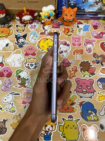 Iphone 11 128gb - photo 3 of 6