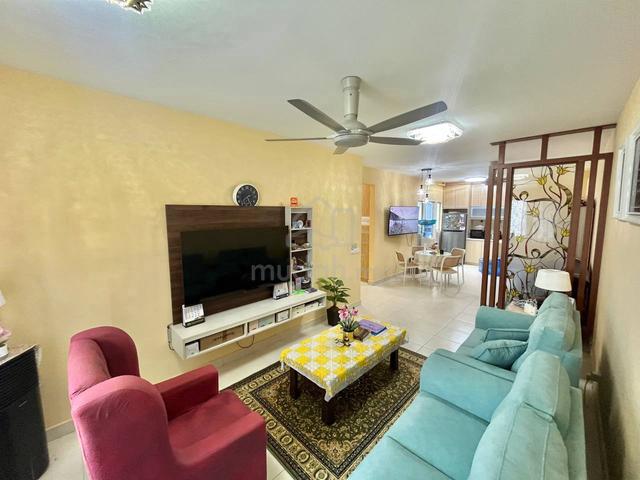 De Bayu Apartment 1
