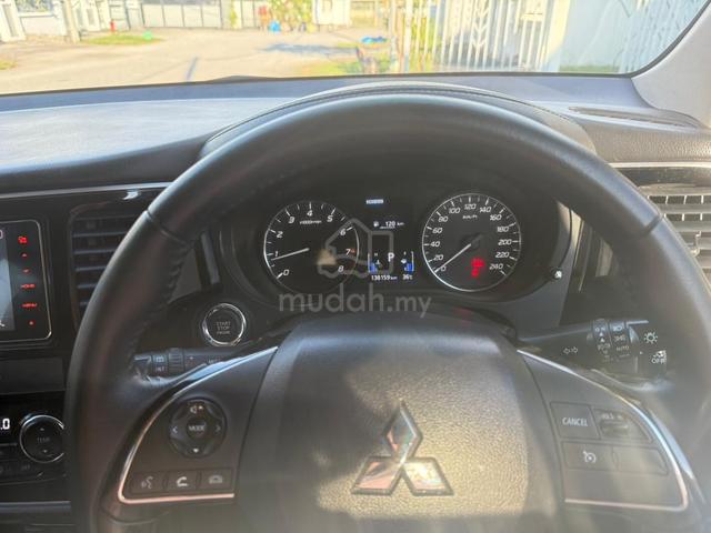 2021 Mitsubishi OUTLANDER 2.0 AWD 2.0L (A) - 3