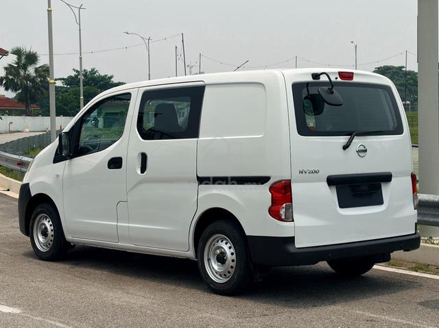2016 Restored Nissan NV200 1.6 SEMI PANEL (M) - 5