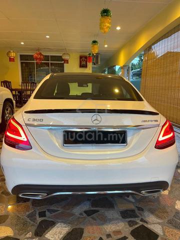 2018 Mercedes Benz C300 2.0 AMG Mileage 22k km saj - 3