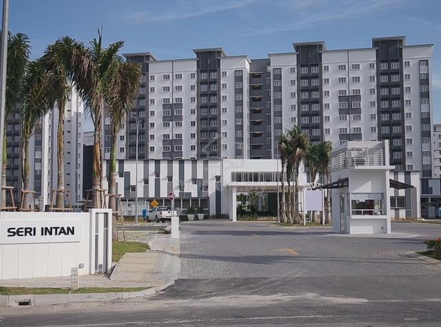 Seri Intan Apartments @ Setia Alam 5