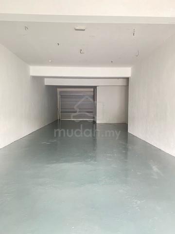 Jalan Utama 34 Mutiara Rini / Skudai/ 2 storey shoplot / Ground Floor 1