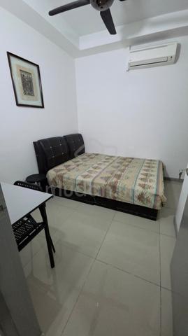 Centrestage Designer Suite 1