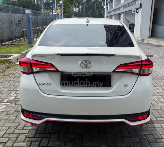 Toyota VIOS 1.5 E PUSH START 360" CAMERA D/LIGHT - 4