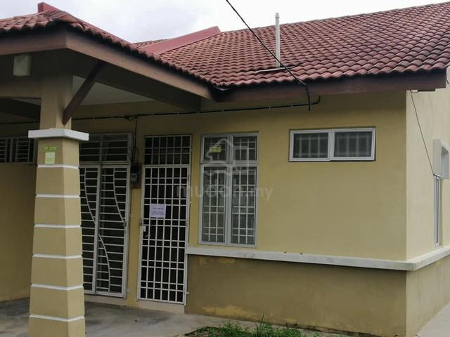 rumah corner lot taman merbau utama 1