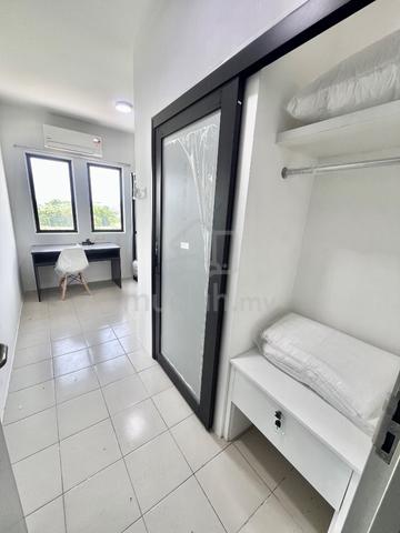 Uni Suites 1