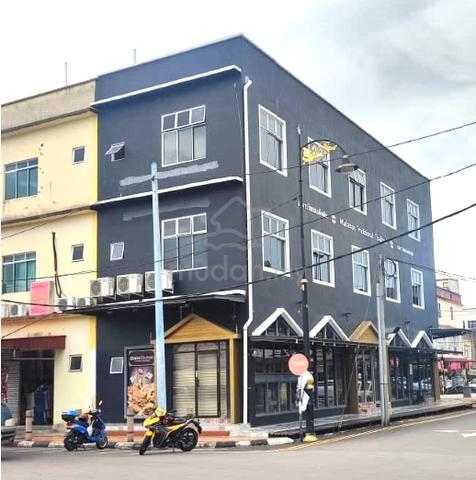 3-Storey Corner Shoplot – Tangkak Center 1
