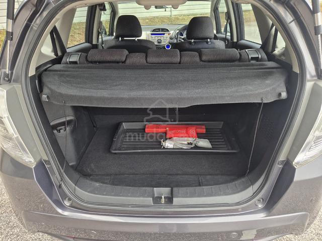 2013 Honda JAZZ 1.3 (HYBRID) FACELIFT (A) - 5