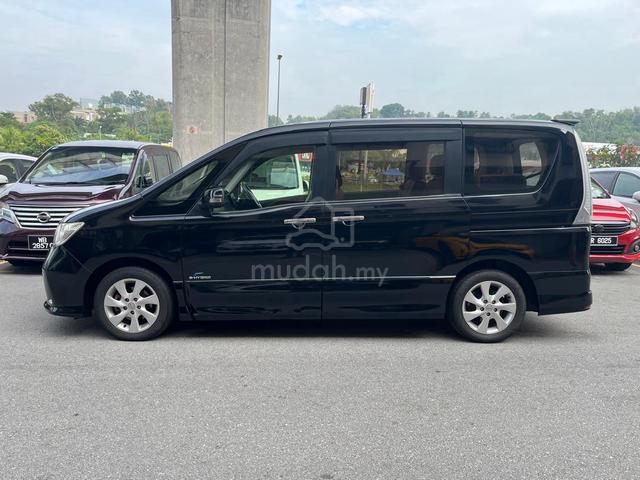 2014 ⭐️Nissan Serena~ High-Way Star (Premium) - 4