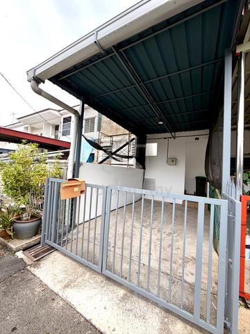 Renovated Townhouse for Sale in Taman Mergong Jaya, Alor Setar. 1