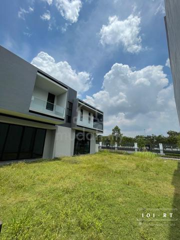 EXTRA 15ft Land! CORNER Zero Lot Bungalow Eco Sanctuary Grandezza 1