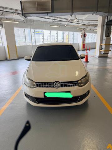 2015 Volkswagen POLO 1.6 FACELIFT (A) - 1