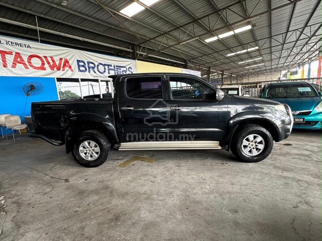 2011 Toyota Hilux 4x4 Double Cab 2.5 (Manual) - 2