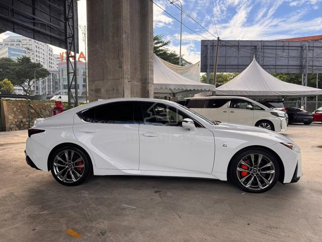 Lexus IS300 2.0 F SPORT GRADE 4.5A 34K KM - 3
