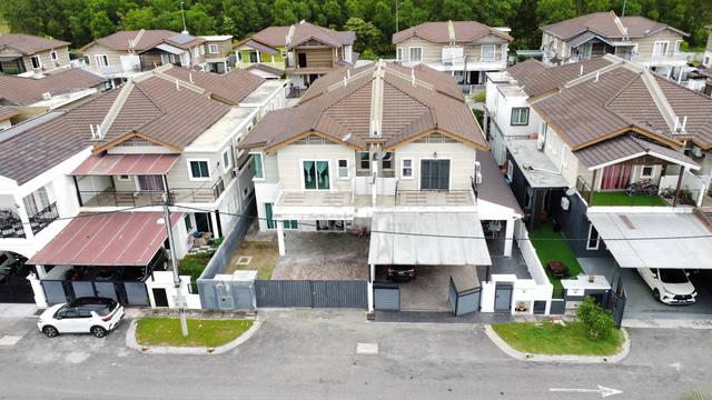 Desiran Bayu Double Storey Cluster Link House Extended Renovated 1