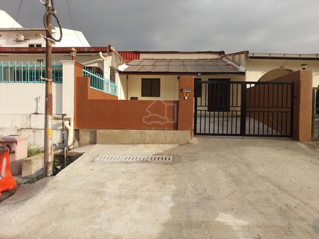 Section 8, Petaling Jaya 1