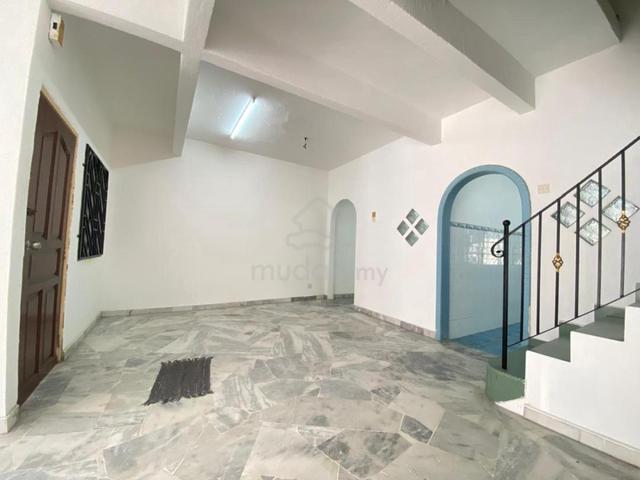 TK2 Taman Kinrara Puchong 2 Sty House For Sale 1