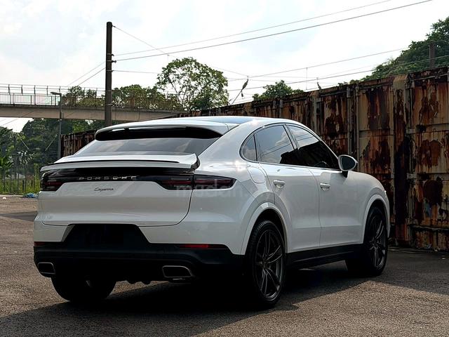 SPORT CHRONO 2022 Porsche CAYENNE COUPE 3.0 BOSE - 3