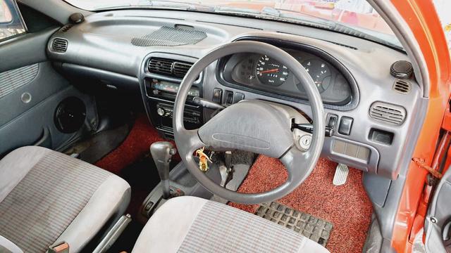1996 Daihatsu CHARADE 993cc ESPRI (M) - 4