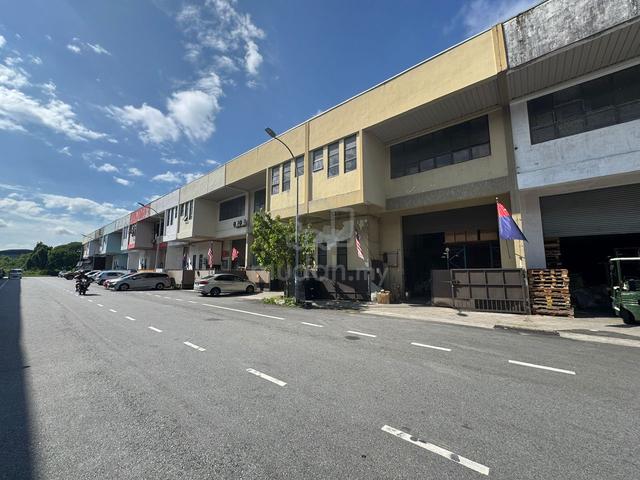 Pekan Nanas Factory For Sale 1