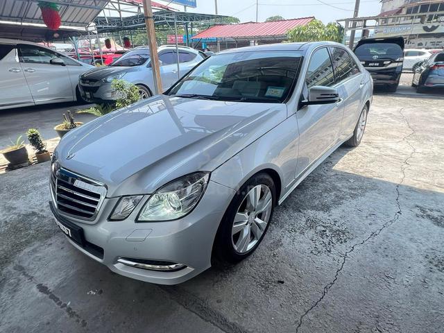 2013 Mercedes-Benz E250 1.8 Avantgarde CGI/LOCAL - 2