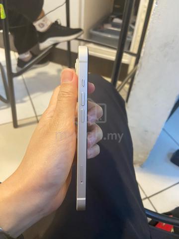 Iphone 13 128gb untuk letgo - photo 3 of 4