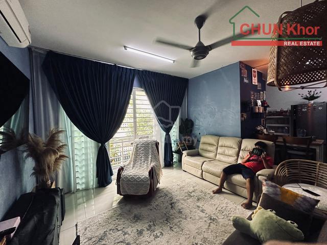 Sunway wellesley townhouse Upper Unit For Sale 1