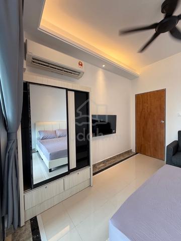 R&F Princess cove / Balcony room / JB town / walking to CIQ / Seaview 3