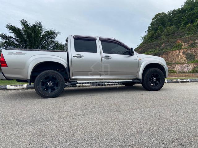 2010 Isuzu D-MAX 2.5 4x2 (STANDARD) (M) - 1