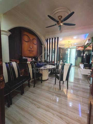 Palm Court Town House 1