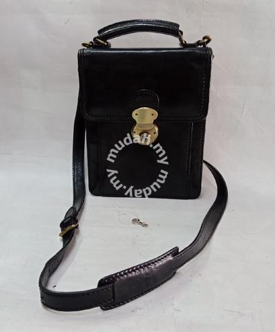 Patent leather outlet crossbody purse