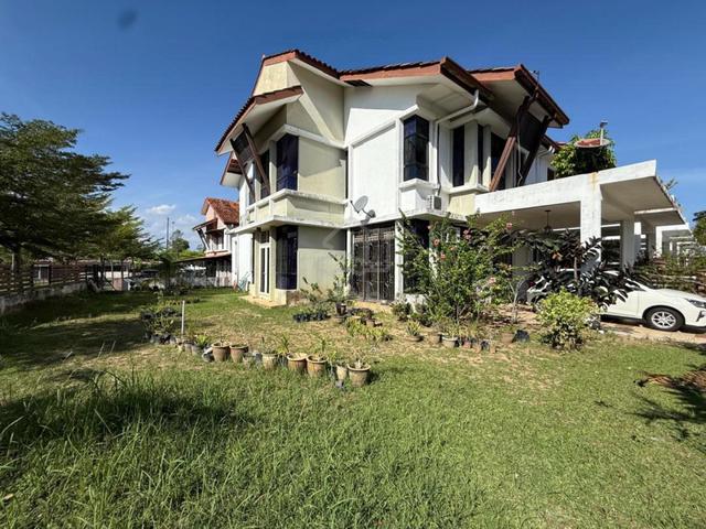 CORNER LOT Double Storey Terrace House Alam Sari Ilmia 2 Bangi Ukm 1
