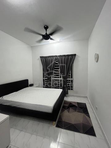Bilik Master Residensi Hijauan Lumayan 1